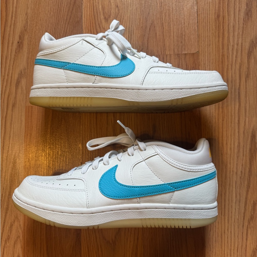 Nike White and Blue Sneakers